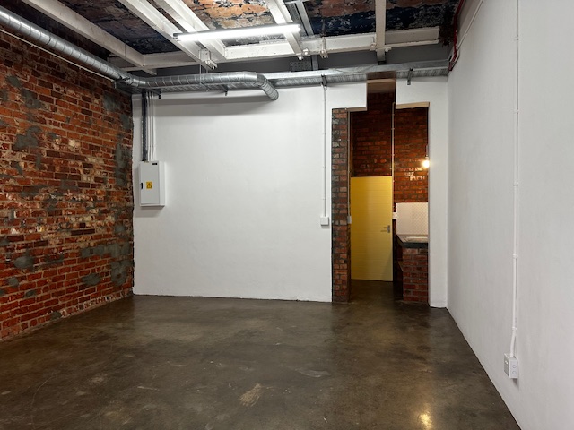 To Let commercial Property for Rent in Maitland Western Cape